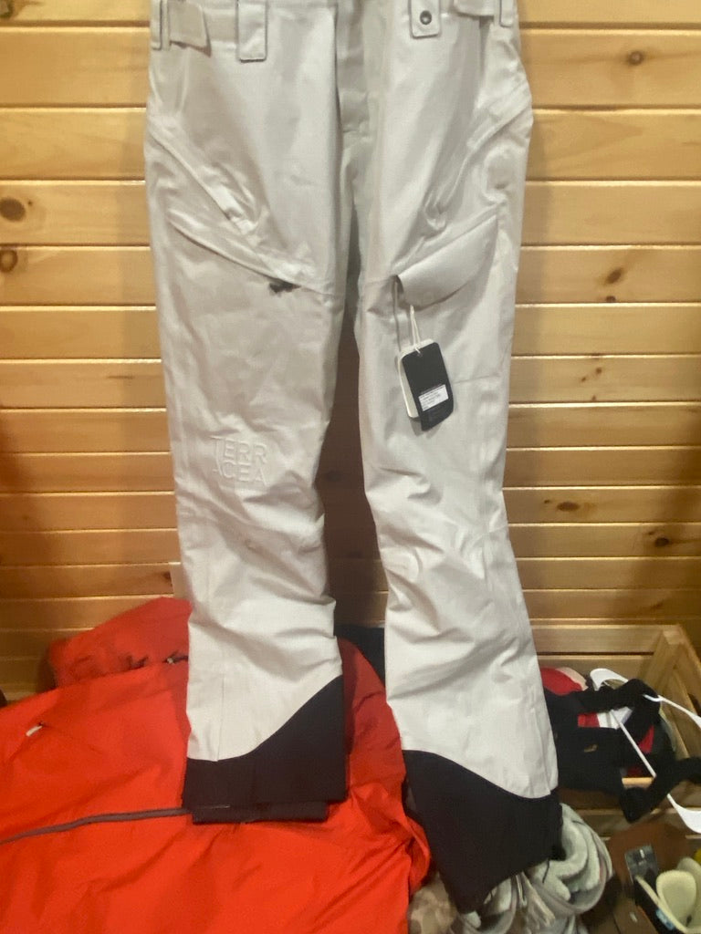 Terracea Ski & Snowboard Bibs - Medium, Women's Performance Winter Gear