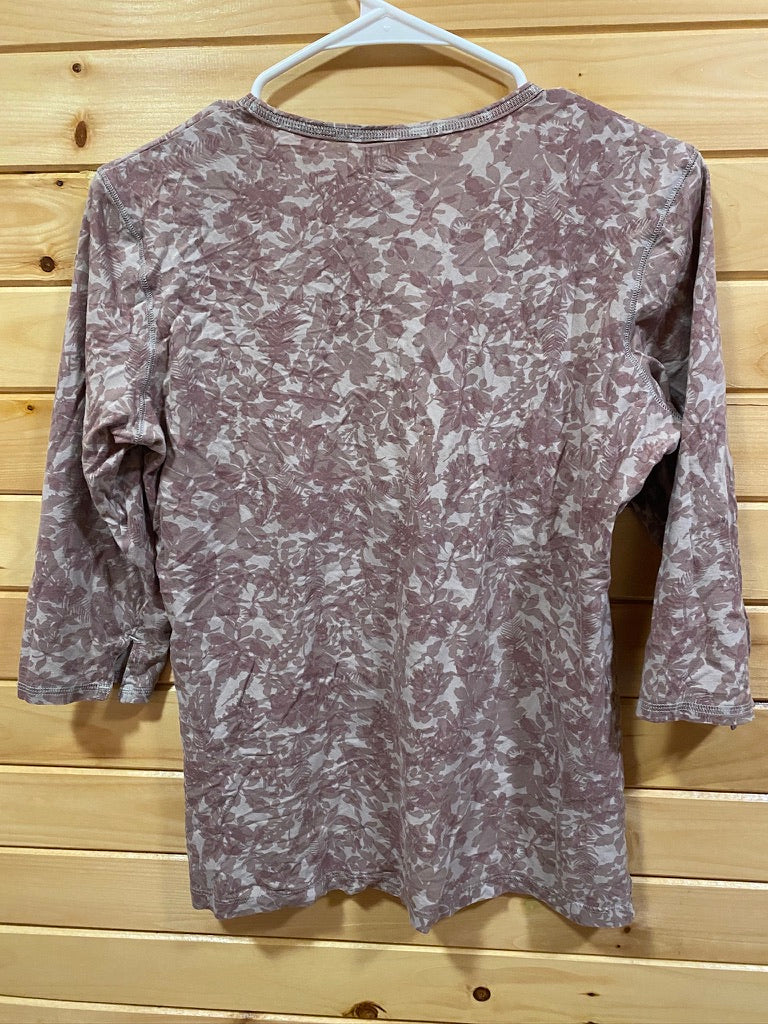 Patagonia Women's 3/4 Shirt- Medium