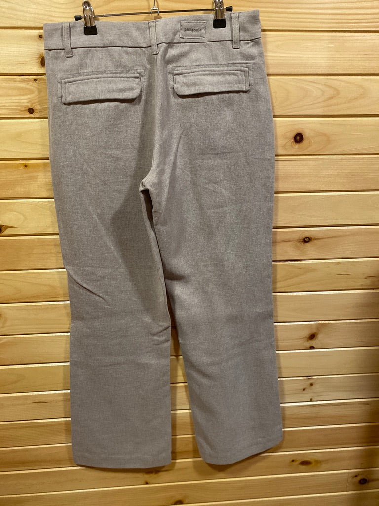 Patagonia Lifestyle Capris - Size 10, Women’s Comfortable Outdoor Pants