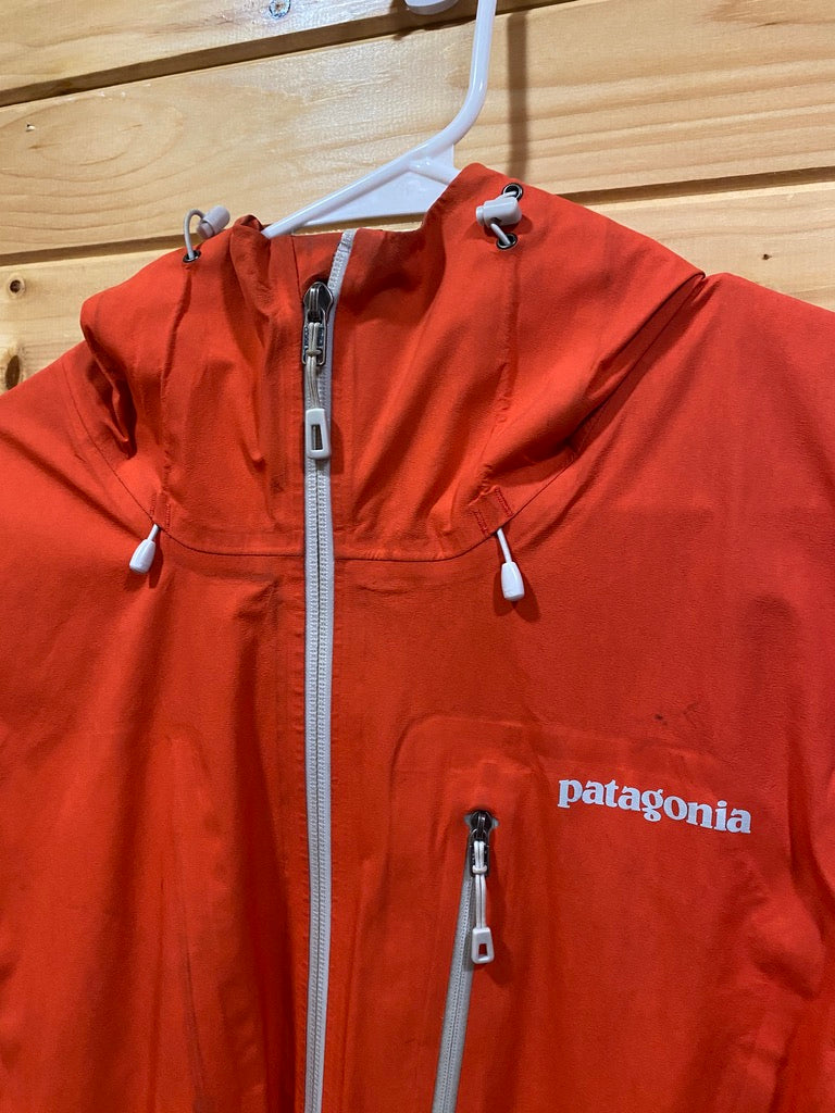 Patagonia Women's GORE-TEX Rain Jacket - Large